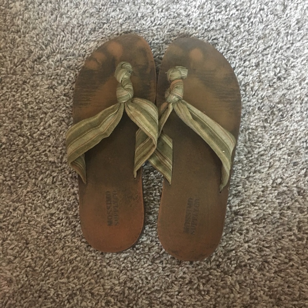 Flip- Flops